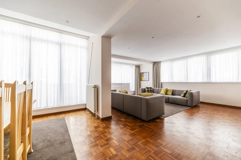 Séjour - Appartement 3 Chambres avec Terrasse à Ixelles