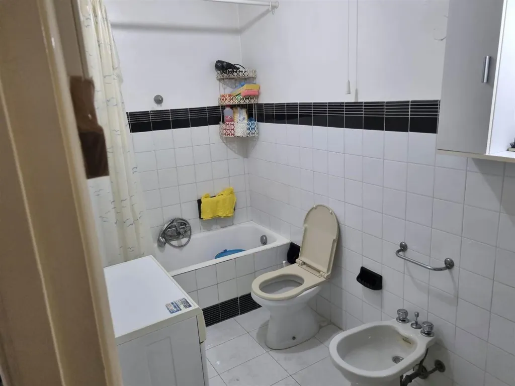 Bagni - Appartamento da ristrutturare con terrazza a Marsala
