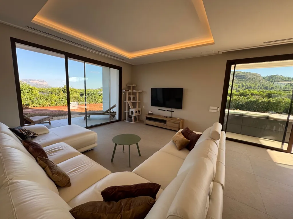 Elutuba - Modern Villa with Pool in Beniarbeig