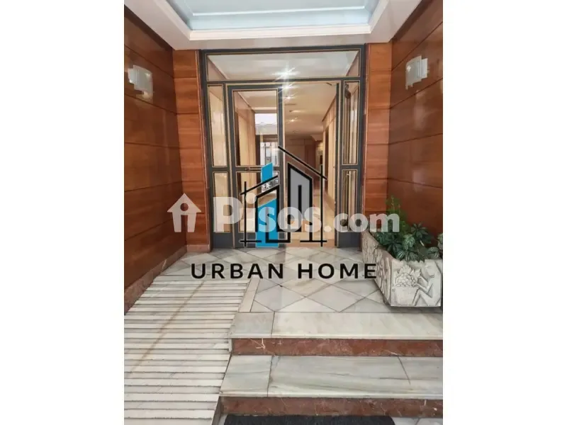 Esik - Apartment with Terrace in San Claudio, León