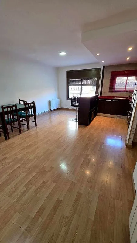 2-Bedroom Apartment with West View in Egara
