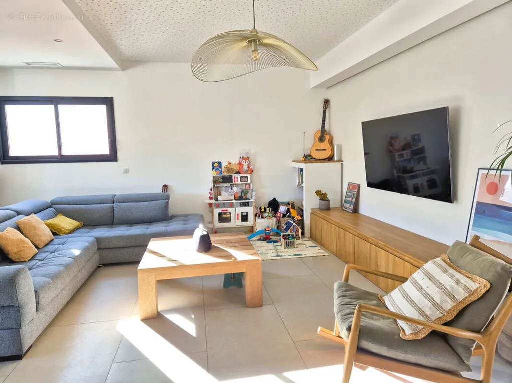 Elutuba - Modern Villa with Garden near Frontignan-Plage