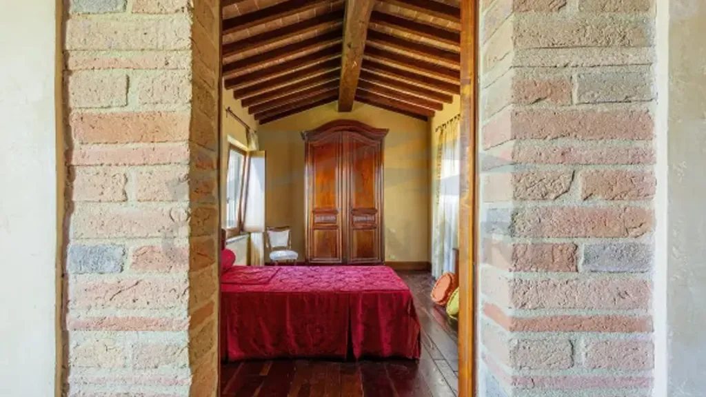 Esik - Renaissance Castle with Pool in Todi