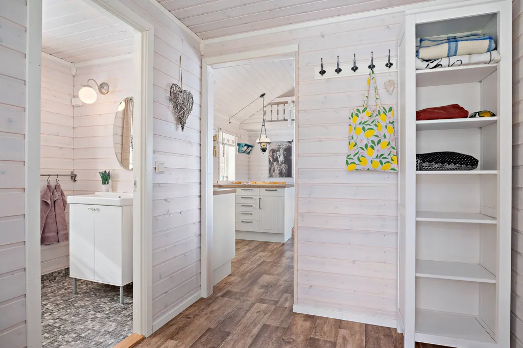 Stanze - Scenic Cabin with Pool in Nesnastrand