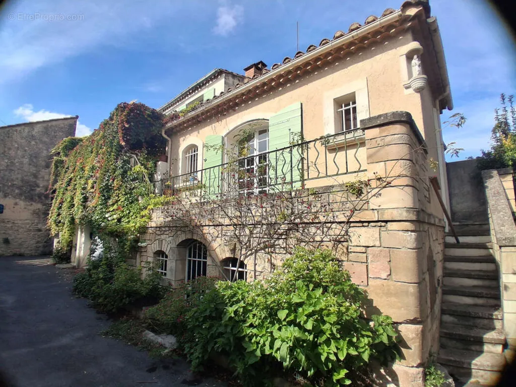 facade