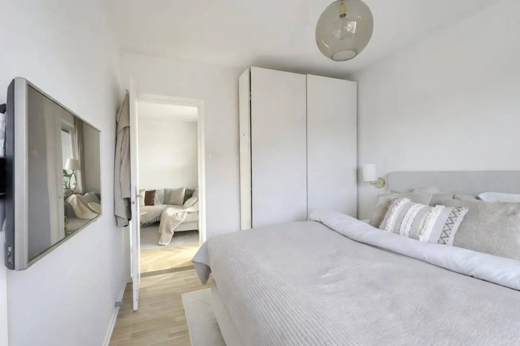 Bedrooms - Apartment with Balcony in Kortedala, Göteborg