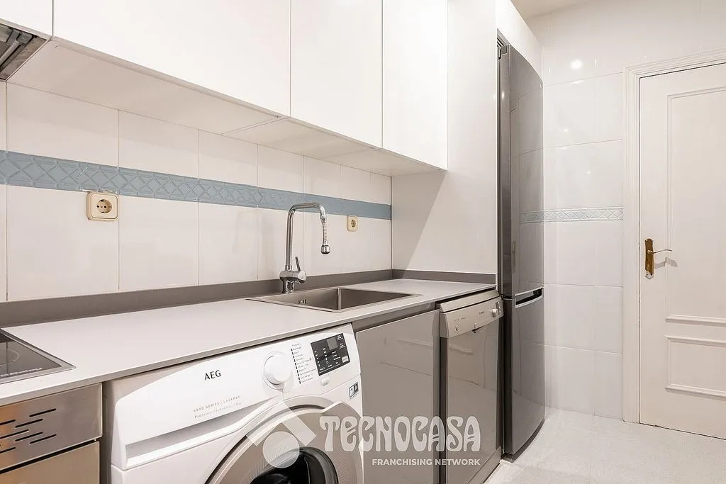 Köök - Modernised Apartment with Garage in Las Rozas