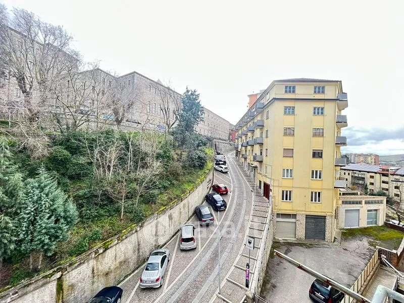 Rõdu - Bright Apartment with Balcony in Potenza