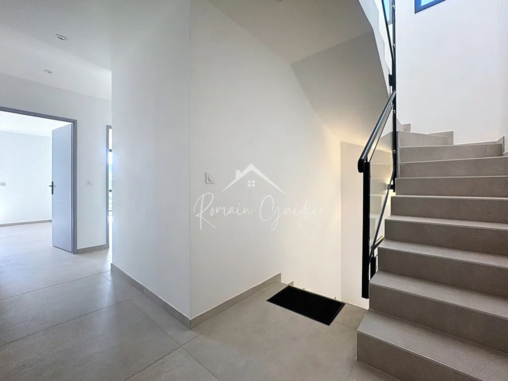 Pièces - Villa Contemporaine avec Vue Panoramique à Millau