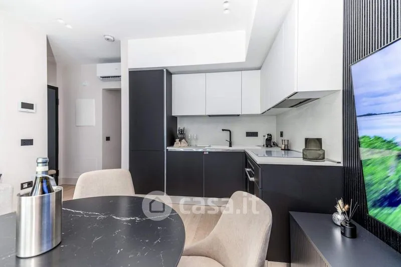 Köök - Modern Triplex with Private Garden in Olbia