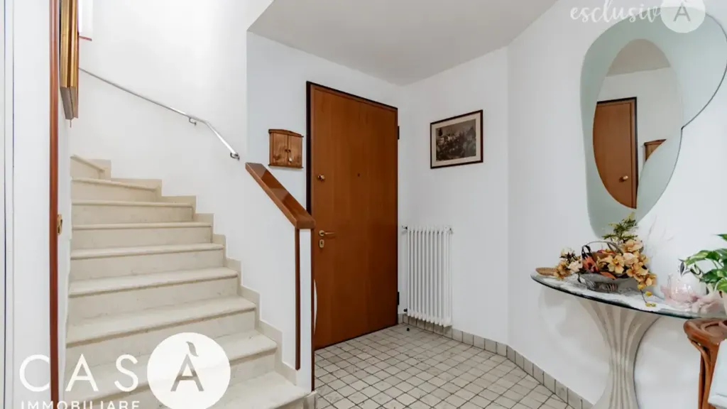 Pièces - Villa Portion with Garden in Forlì
