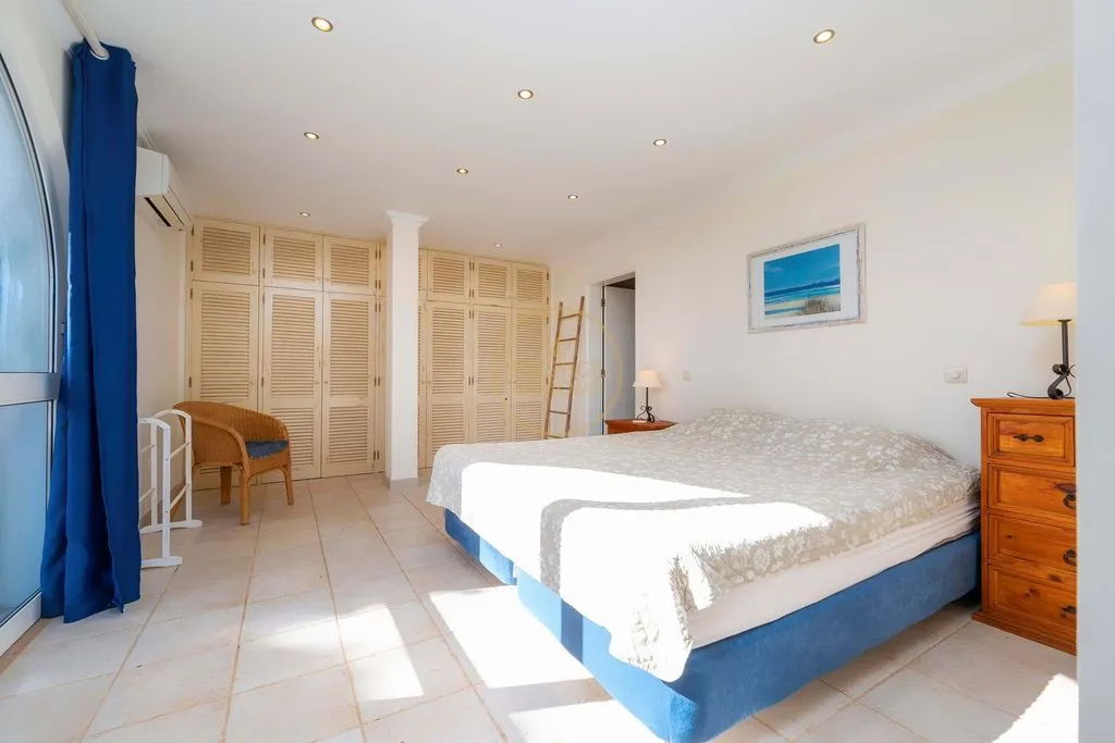 Magamistoad - Luxury Villa with Pool in Quarteira
