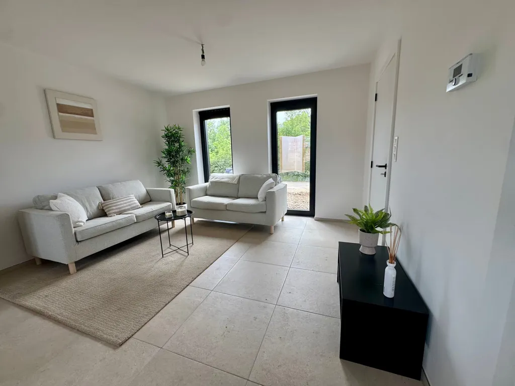 Séjour - Maison Neuve avec Jardin à Wanlin, Houyet