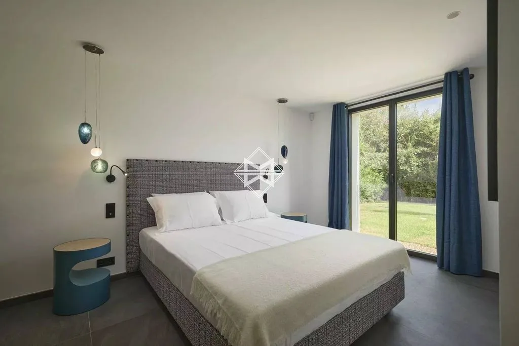 Chambres - Villa Luxueuse avec Piscine à La Croix-Valmer