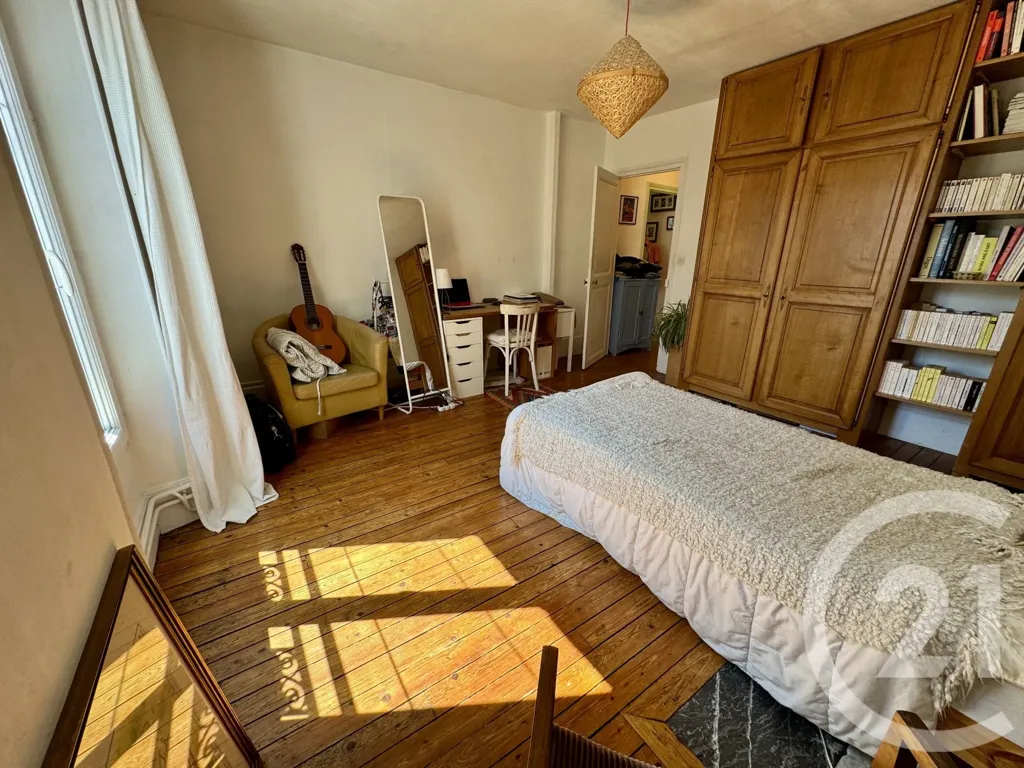Chambres - Maison Ancienne Charmante avec Jardin à Avon