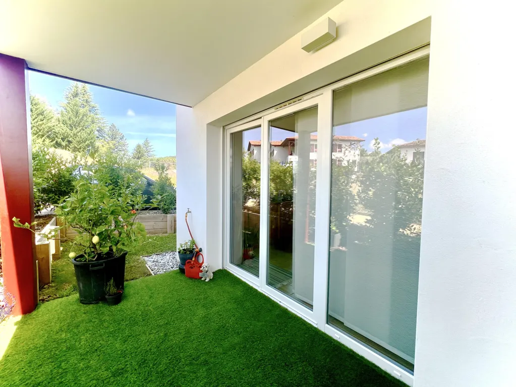 Terrazza - Spacious 3-Piece Apartment with Terrace in Saint-Palais