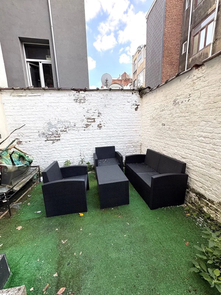 Aed - Apartment with Garden in Forest