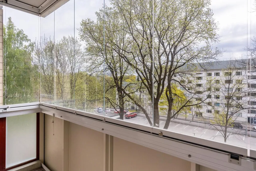 Balcon - 70s Style Apartment with Balcony in Turku Centre