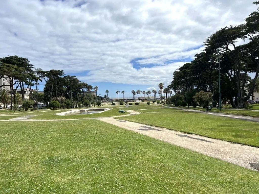 Luxury Flat with Pool in Estoril, Cascais