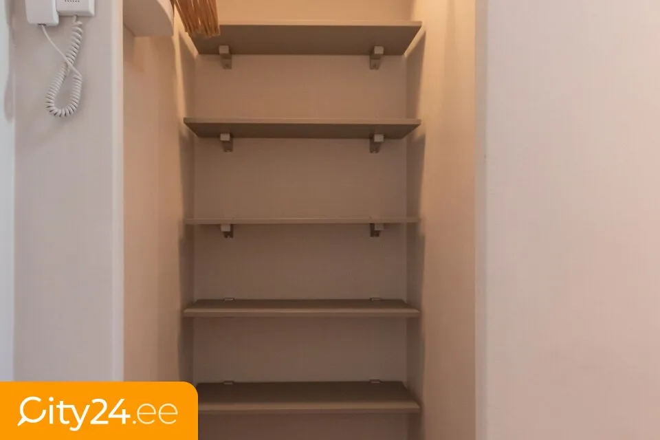 Stanze - Renovated Apartment with Balcony in Loo