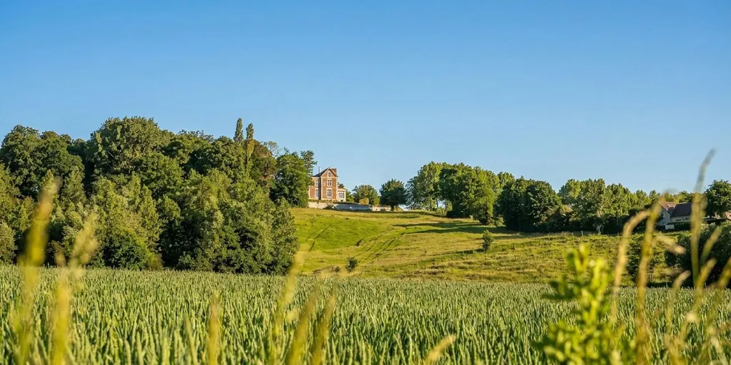 Charming House with Garden in Mont-de-l’Enclus