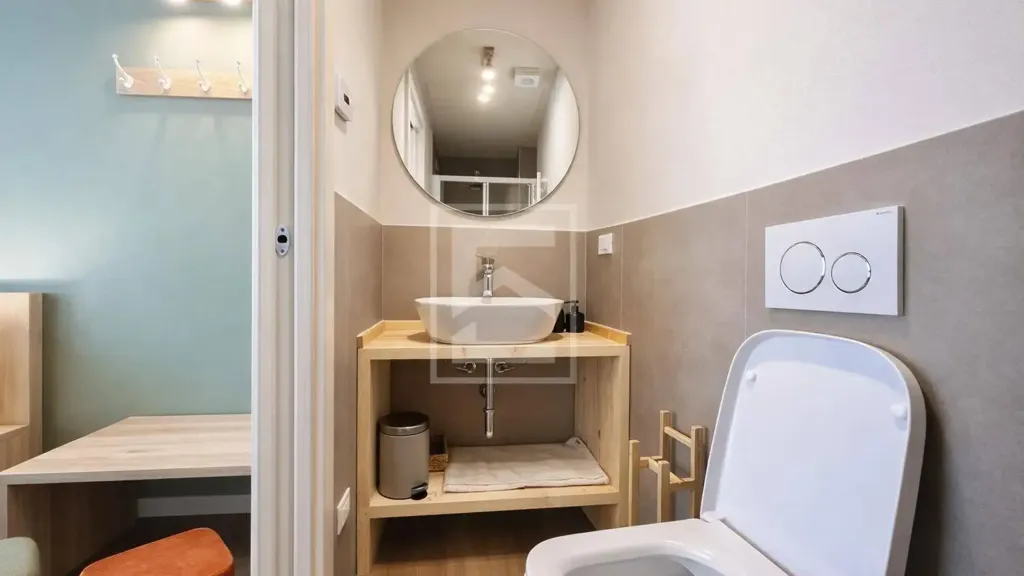 Bathrooms - Restored Triplex with Garden View in Manerba del Garda