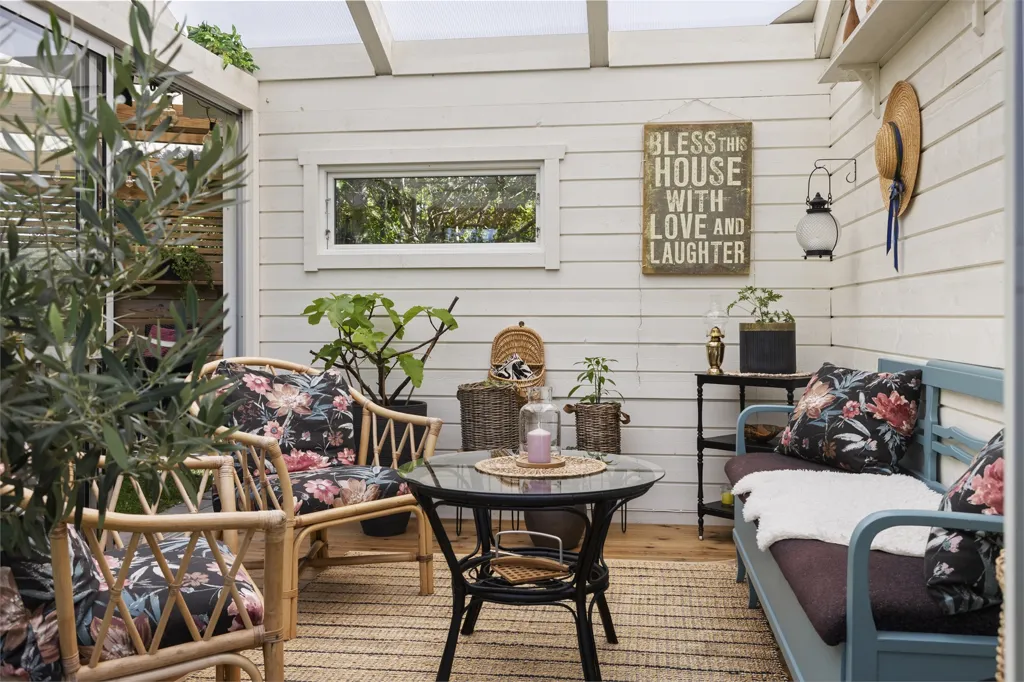 Terrass - Charming 1933 Villa with Garden in Central Location