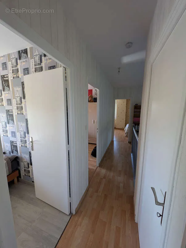 hallway_entrance