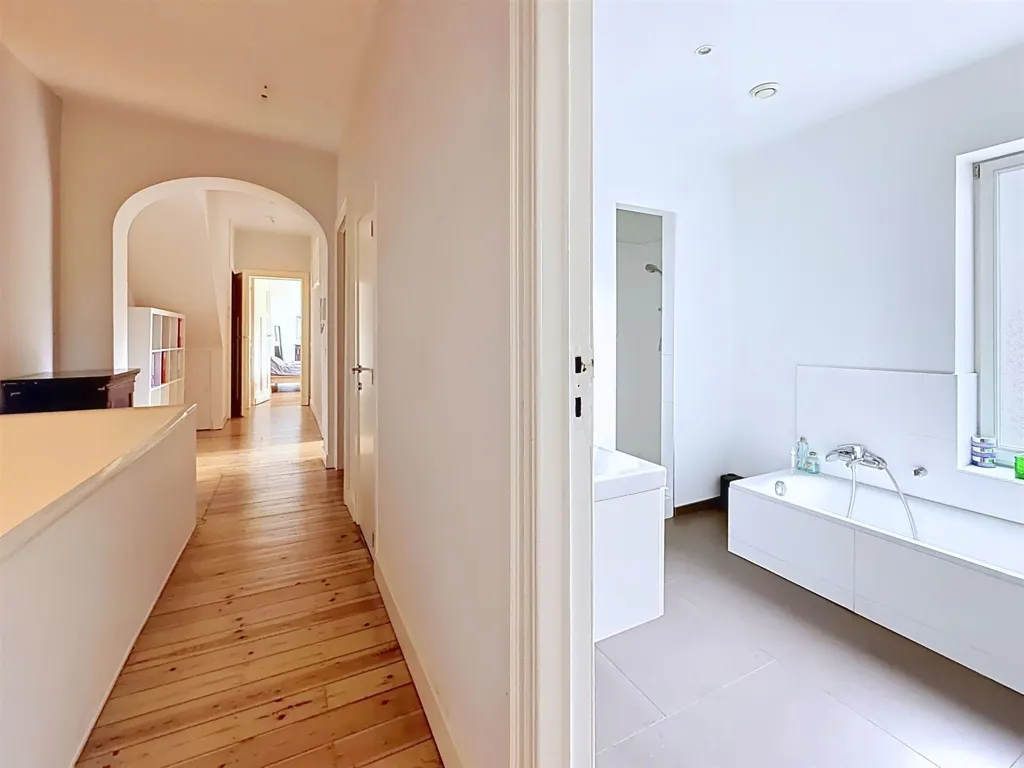 Salles de bain - Maison 3 Façades avec Ascenseur à Uccle