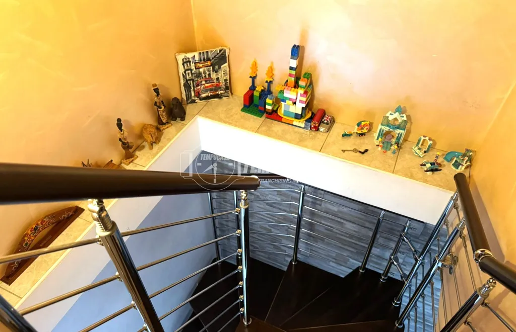 Toad - Modern Apartment with Triple Aspect View in Givoletto