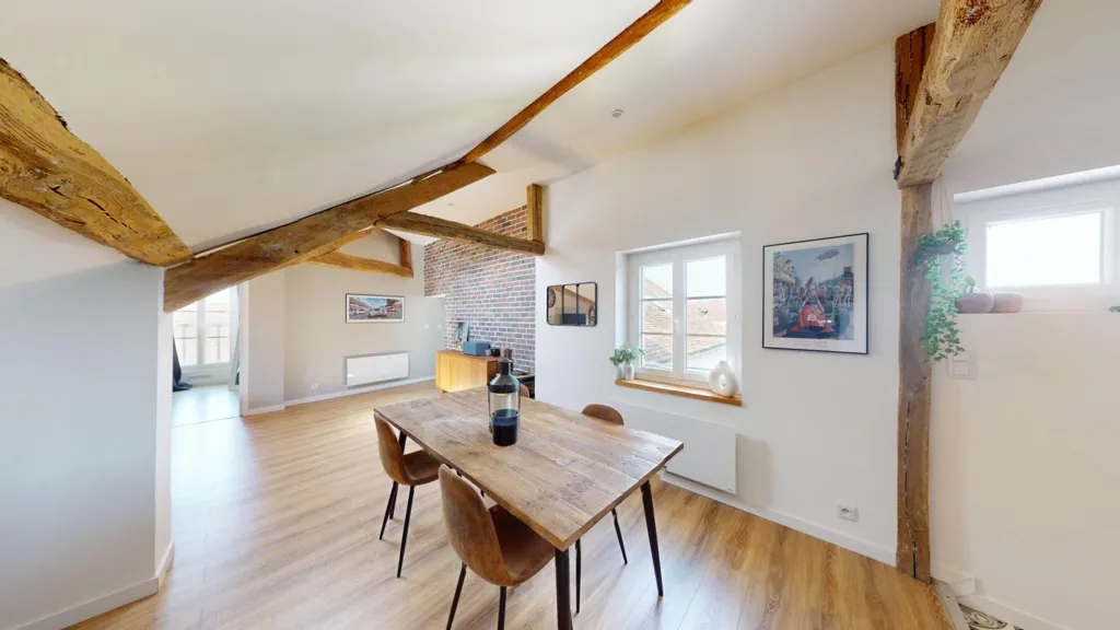 Sala da pranzo - 4-Piece Flat with Parking in Historic Centre, Nemours