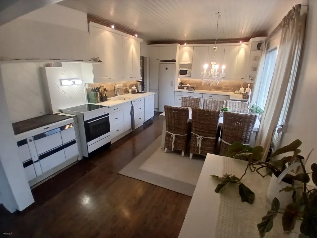 Cucina - Spacious Detached House with Garden in Tuimala