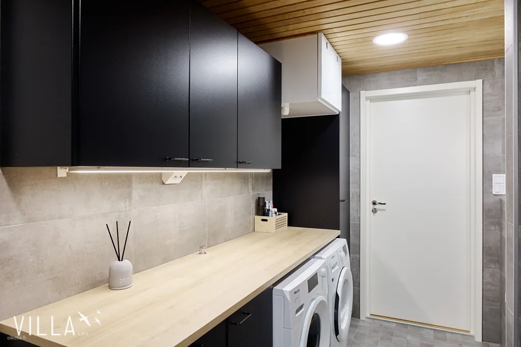 Lavanderia - Modern Apartment with West-Facing Balcony in Vuores
