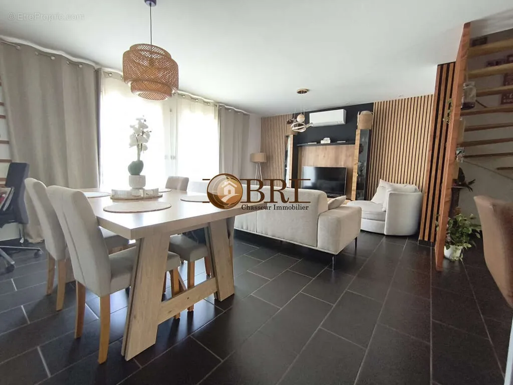Söögituba - Recent Villa with Garden in Bourgoin-Jallieu