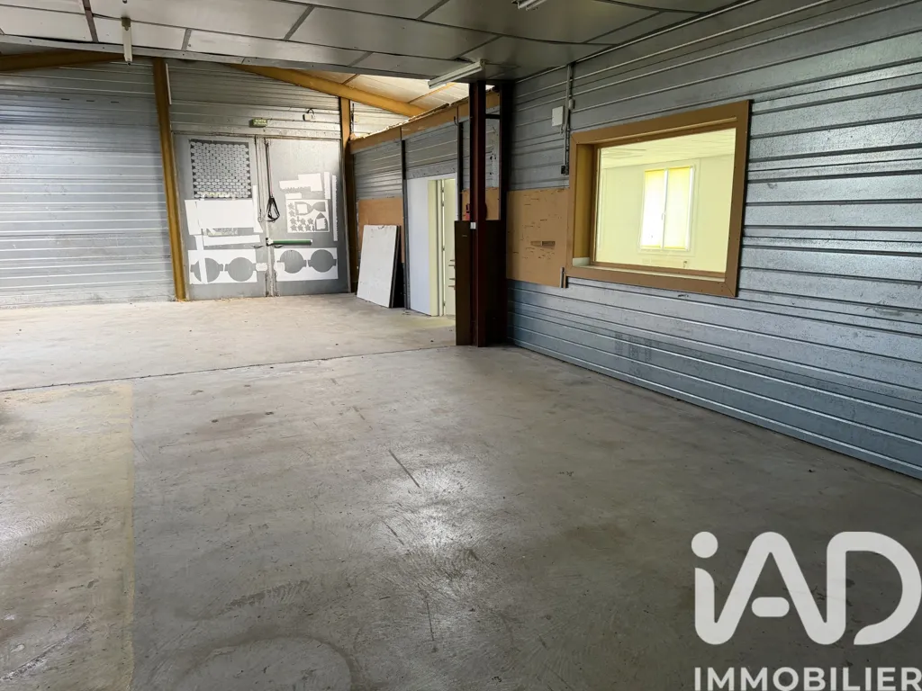 Garage - Atelier with Heated Space in Pompaire
