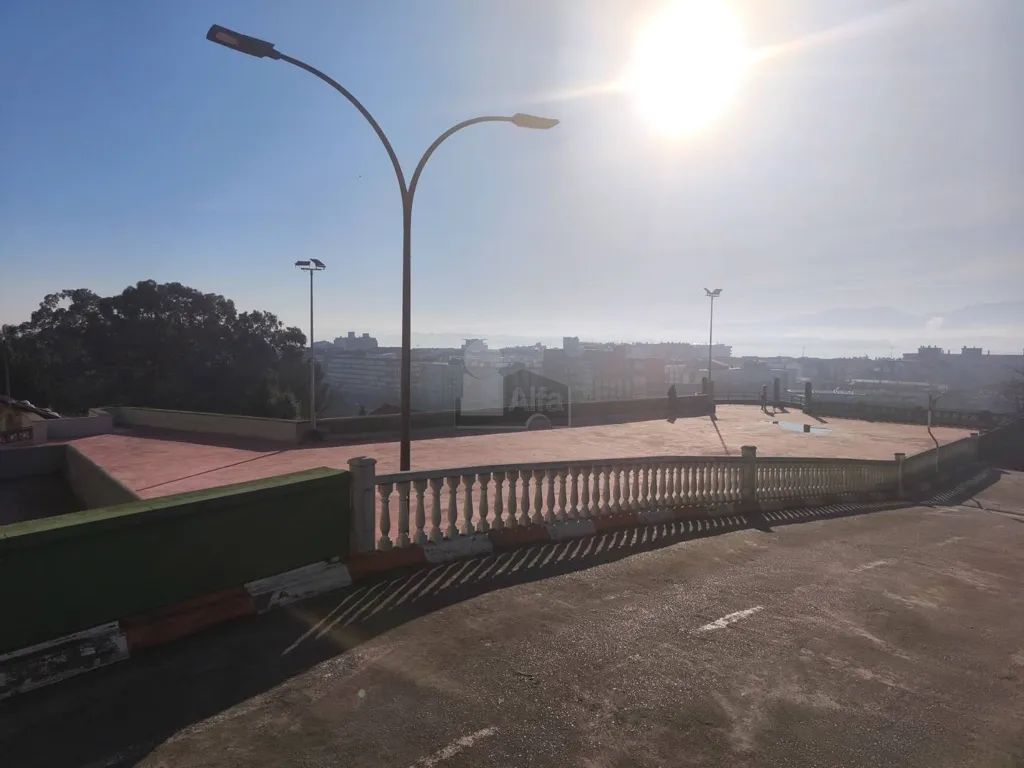 Välivaade - Commercial Property with Office in Numancia, Santander