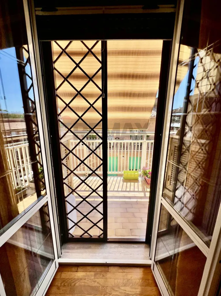 Rõdu - Penthouse with Panoramic Terrace in Casalotti