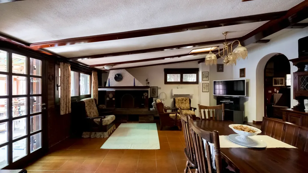 Salle à manger - Original Villa with Garden in Quartu Sant'Elena