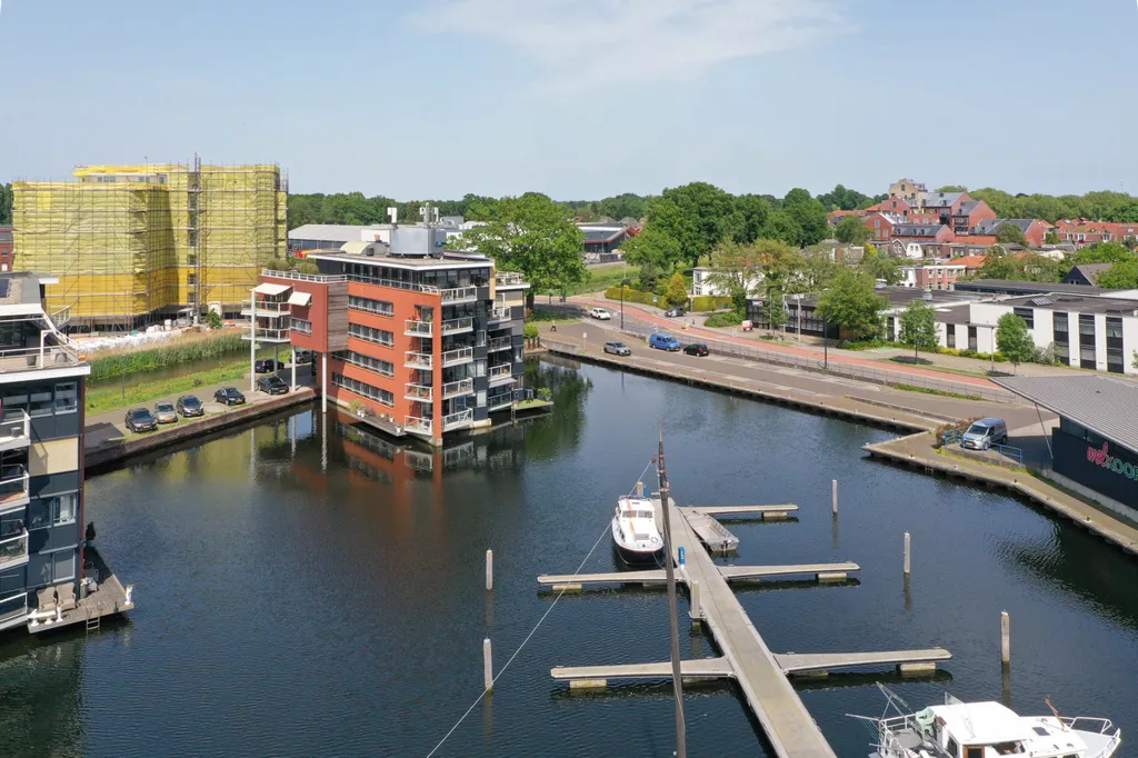 Vue aérienne - Waterfront Flat with Dual Views in Almelo