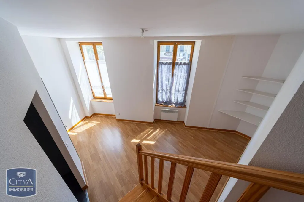 Toad - One-Bedroom Flat in Brioude Centre