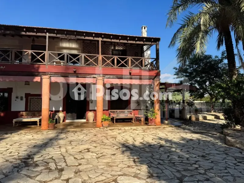 Jardin - Historic Villa with Archaeological Setting in Elche