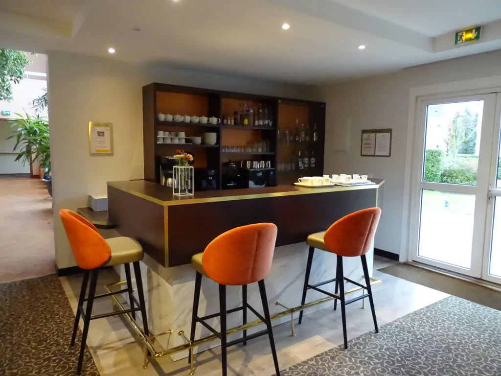 Pièces - Appartement 3 Pièces avec Services à Le Chesnay