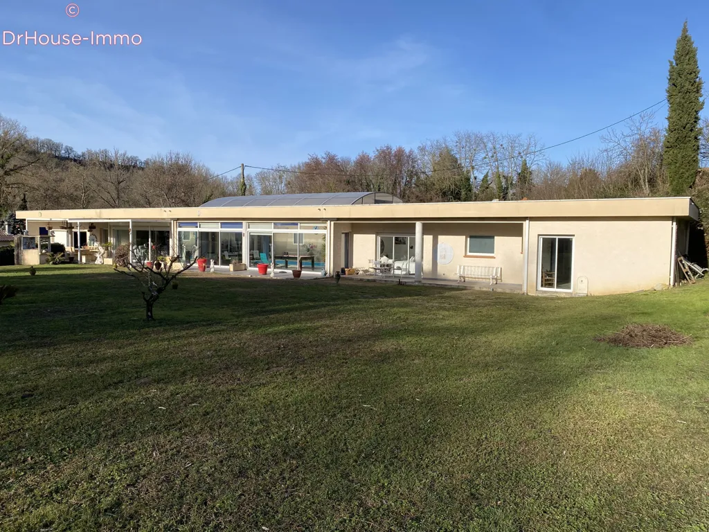 Välivaade - Architect-Designed Villa with Indoor Pool in Le Vernet