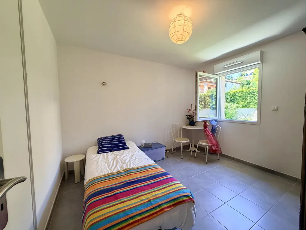 Camere da letto - 3-Bed Apartment with Terrace in Saint-Péray