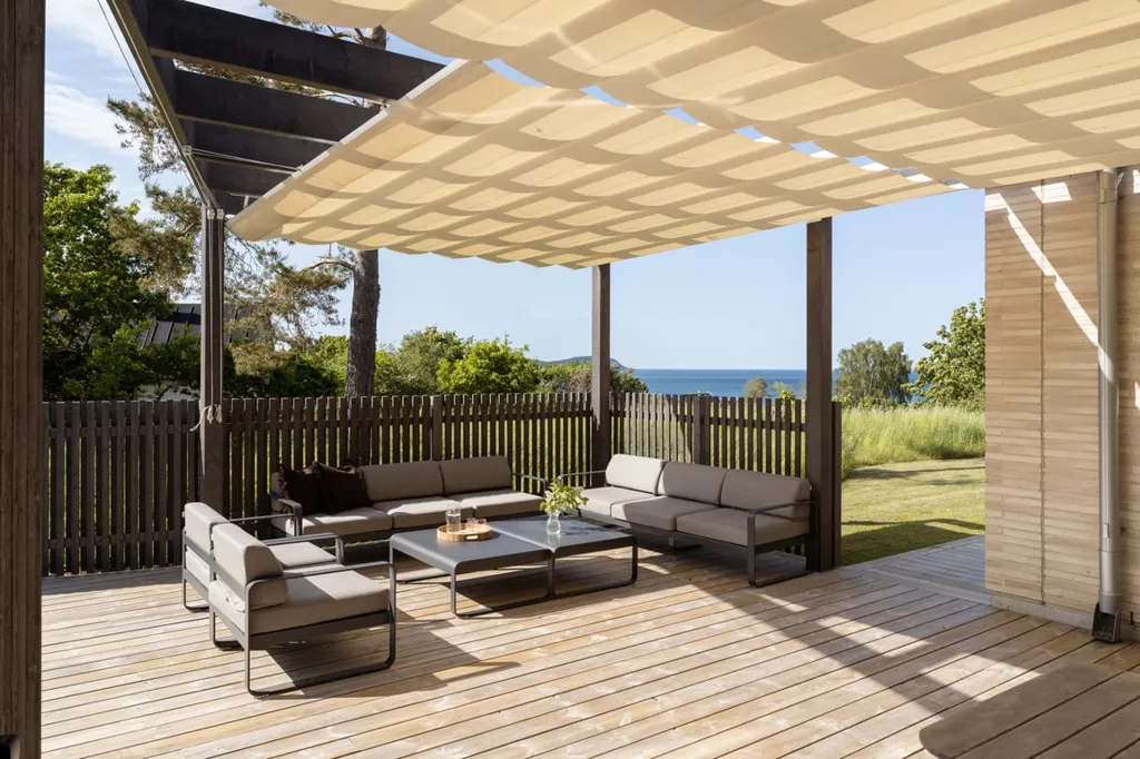 Terrazza - Architectural Villa with Sea View in Vik