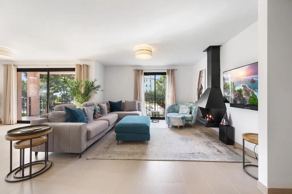 Living Room - Luxury Ground Floor Flat with Garden in Camp de Mar