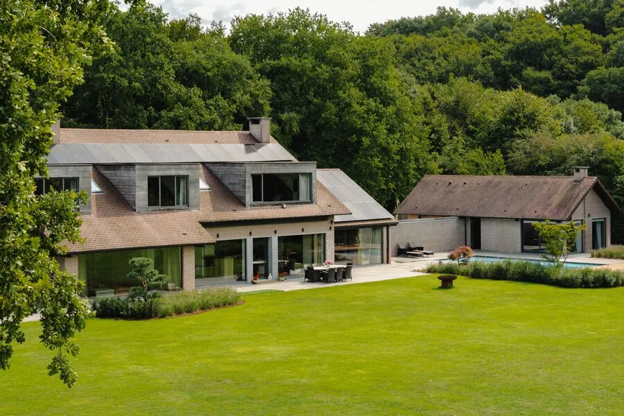 Välivaade - Elegant Villa with Heated Pool in Ohain