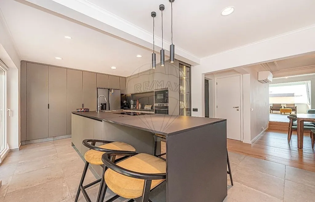 Kitchen - Luxury Villa with Ocean View in Cascais