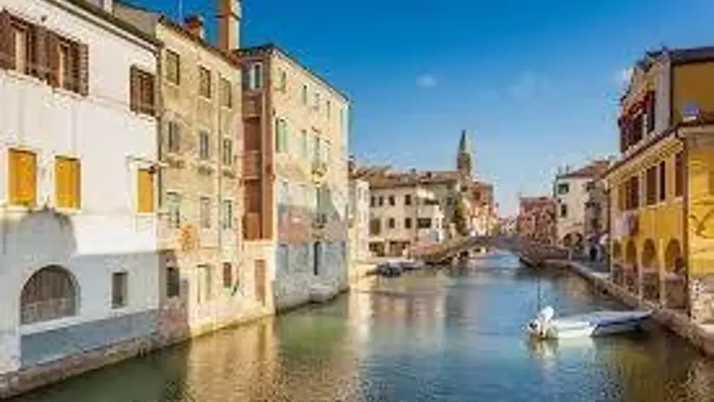 Chioggiotta House with Balcony in Chioggia