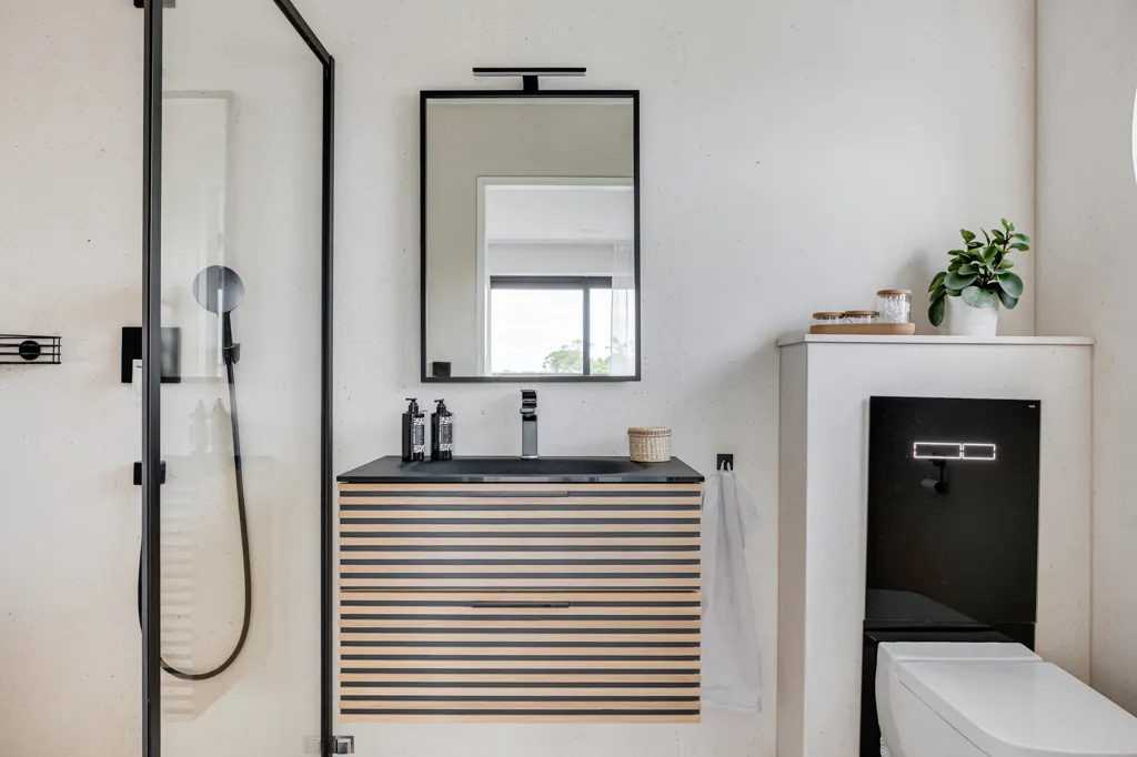Bagni - Modern Duplex with Sea View and Rooftop Terrace